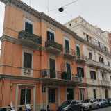 ...di una palazzina rosa adiacente, probabilmente costruita dagli stessi proprietari